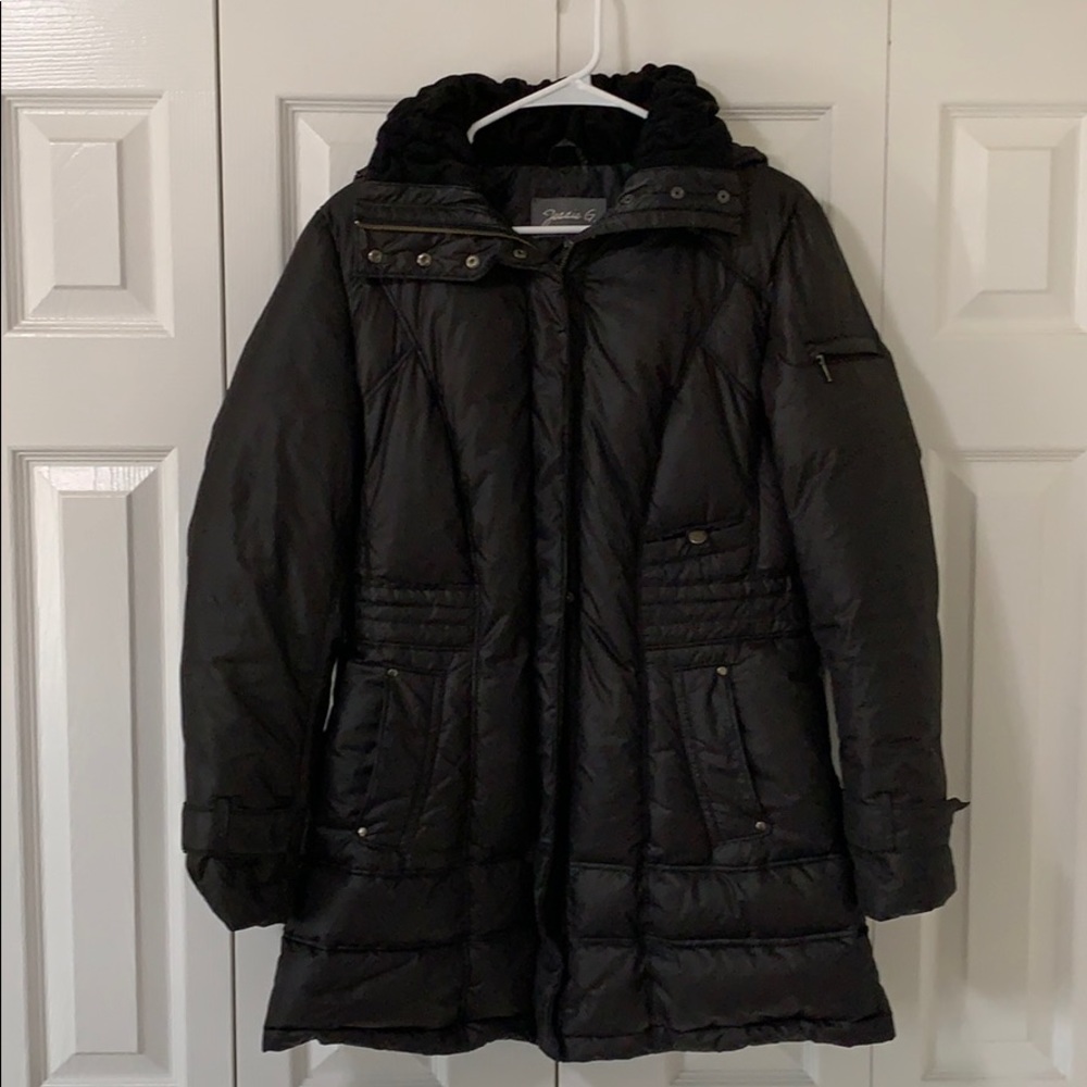Jessie G. Medium winter puffer coat, like new